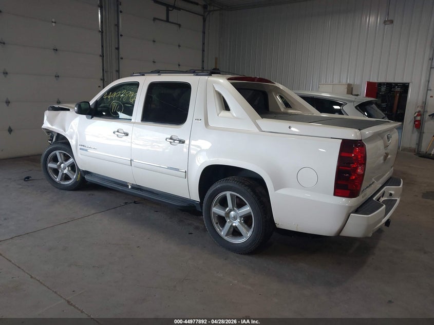 2012 Chevrolet Avalanche 5.3 1500 Ltz white Lot 111044977892 Vin 3GNTKGE73CG145305