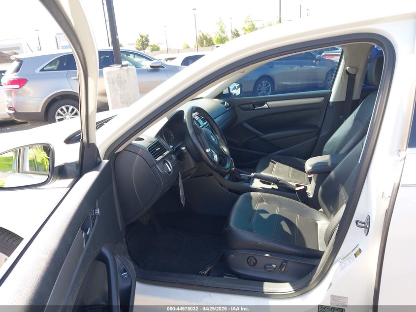 2014 VOLKSWAGEN PASSAT SEDAN 2.0L I-4 DI, DOHC, TURBO, 140HP