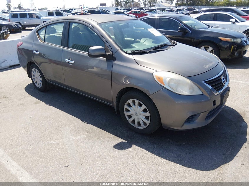 2013 Nissan Versa 1.6 Sv