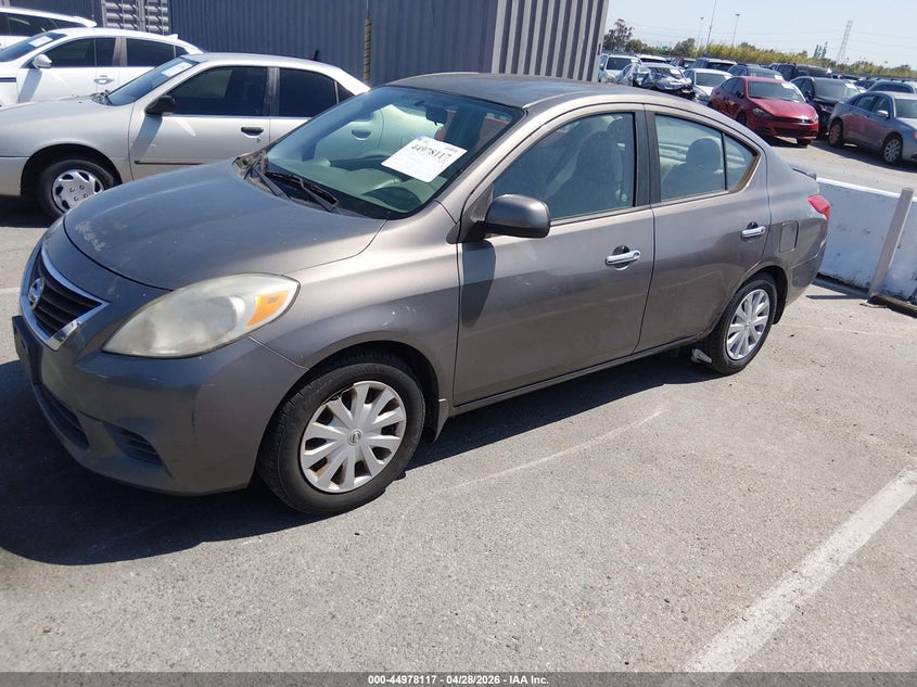 2013 Nissan Versa 1.6 Sv