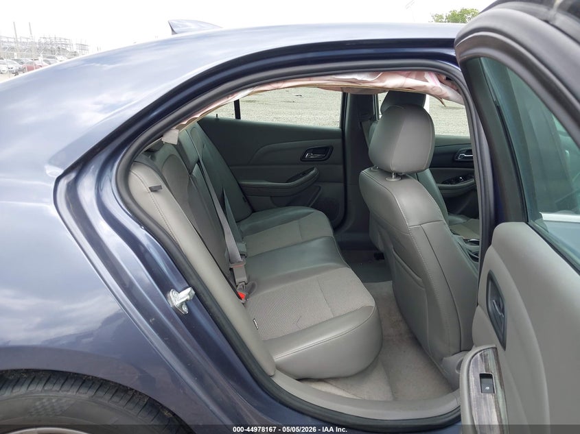2015 CHEVROLET MALIBU auction photo 8