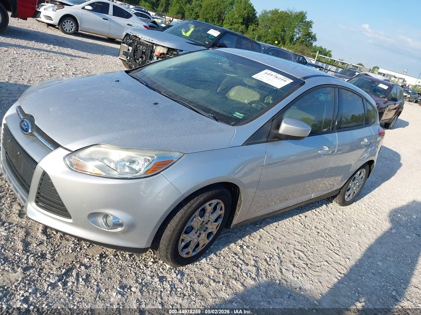 Vin: 1fahp3k25cl355592, lot: 45475683, ford focus se 20122