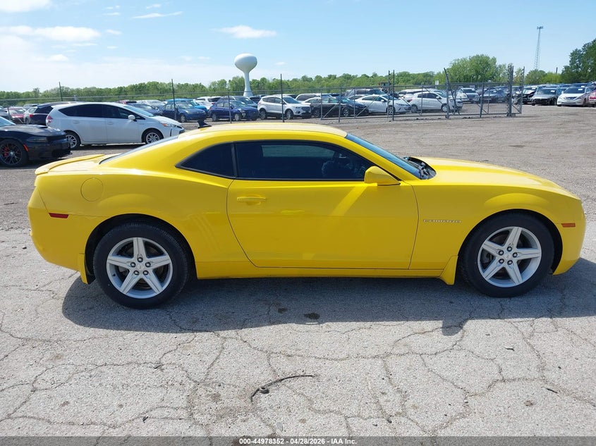 2012 Chevrolet Camaro 3.6 1Lt yellow Lot 111044978352 Vin 2G1FB1E33C9211600