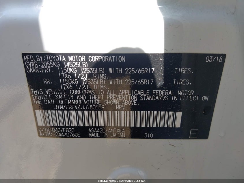 VIN JTMZFREV4JJ180559 2018 TOYOTA RAV4 LE