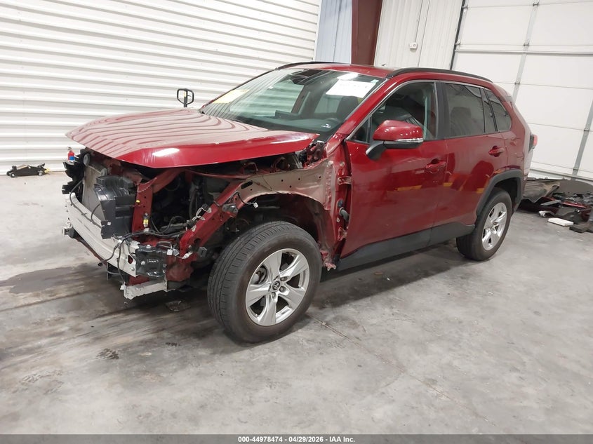 2T3P1RFV2MW241823 2021 TOYOTA RAV4 XLE photo 1