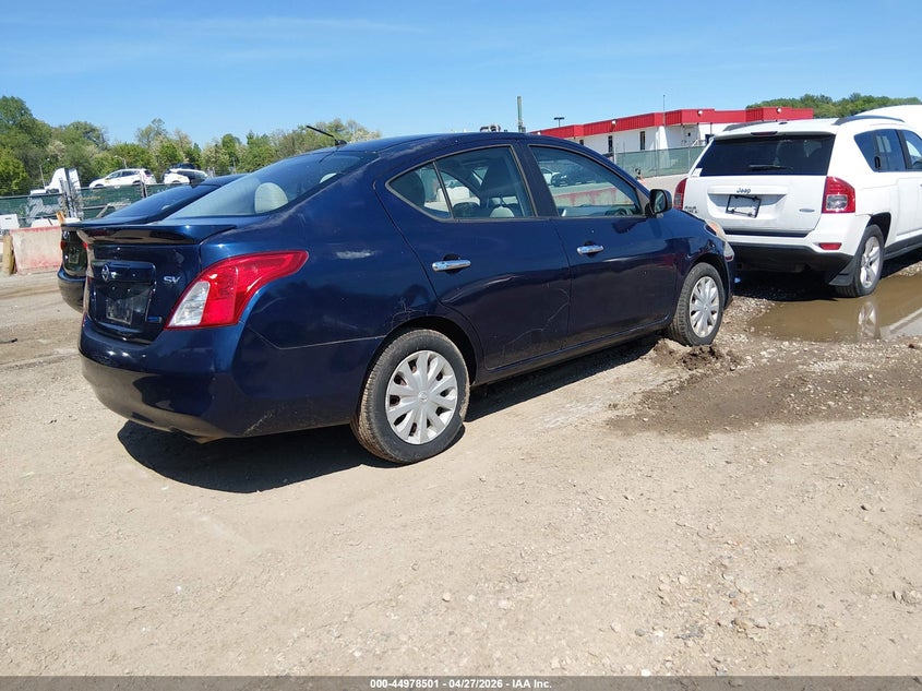 2013 Nissan Versa 1.6 Sv