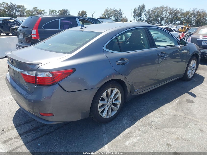Vin: jthbw1gg8d2015306, lot: 45475941, lexus es 300h 20134