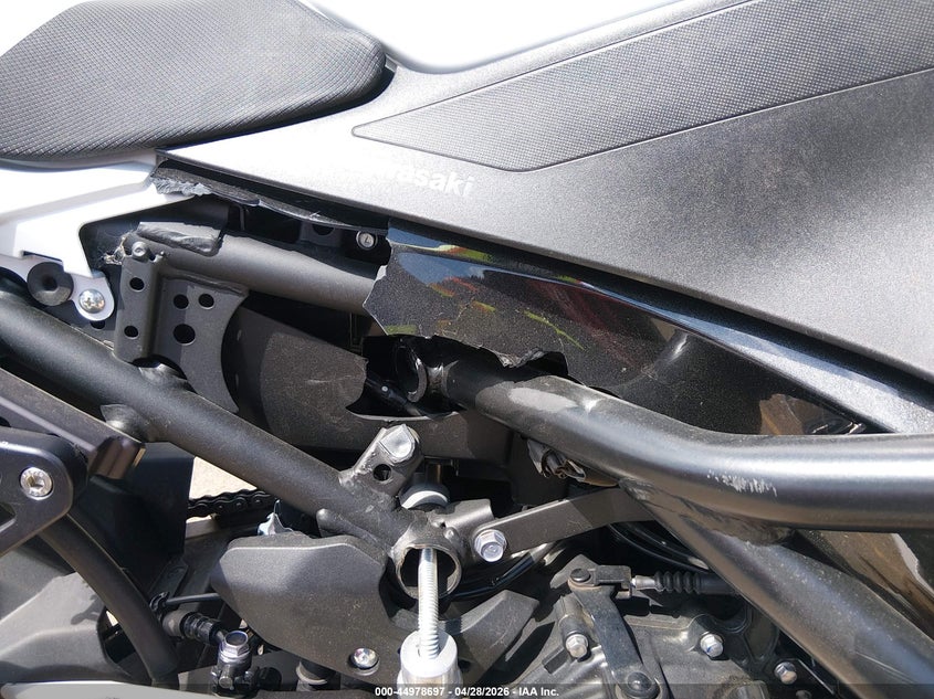 2023 Kawasaki Ex400 VIN: JKAEXKH14PDAR7472 Lot: 44978697