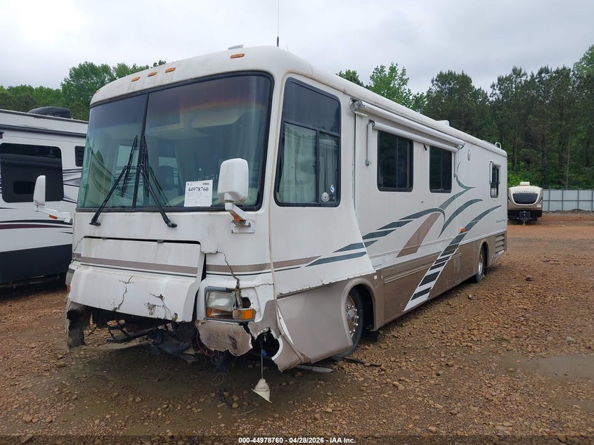 2000 SPARTAN MOTORS MOTORHOME auction photo 2
