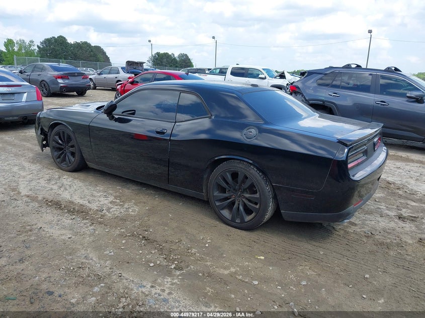 Vin: 2c3cdzat5fh500386, lot: 45476642, dodge challenger r/t 20153