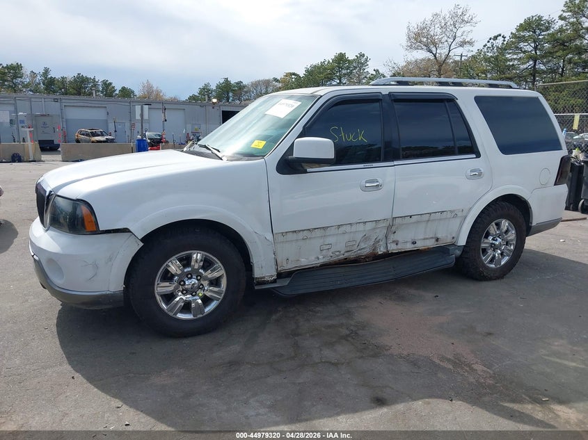 2004 Lincoln Navigator VIN: 5LMFU28R14LJ15751 Lot: 44979320