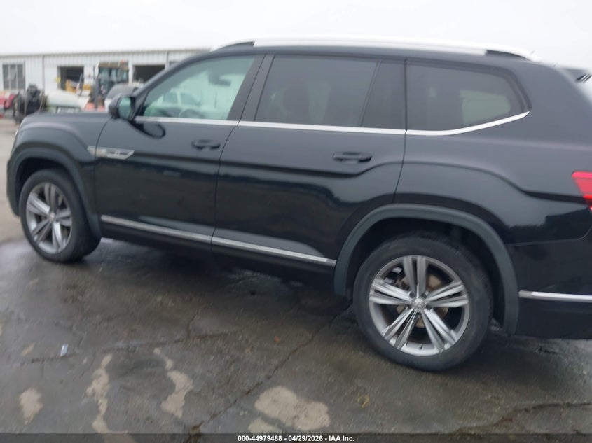 2019 VOLKSWAGEN ATLAS 3.6L V6 SE W/TECHNOLOGY R-LINE — Photo 14