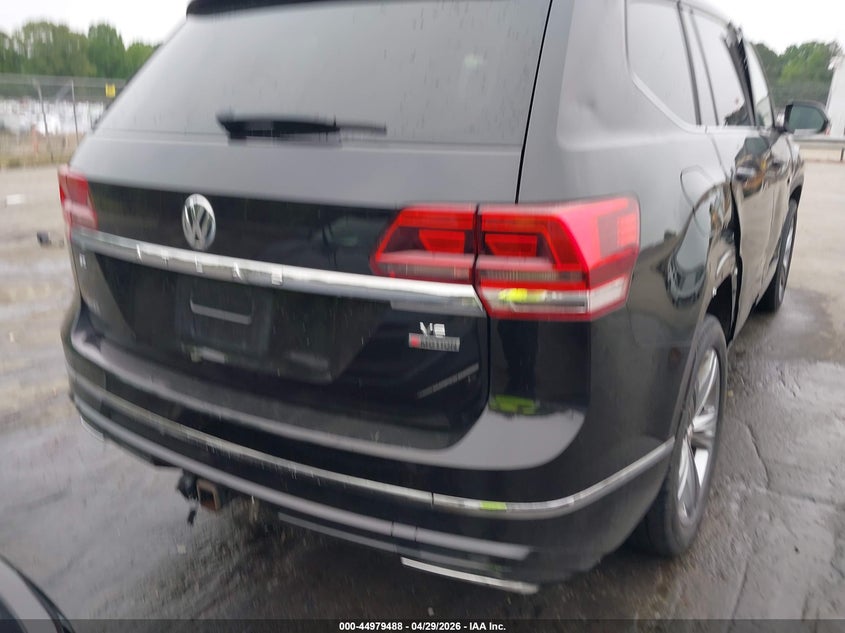 2019 VOLKSWAGEN ATLAS 3.6L V6 SE W/TECHNOLOGY R-LINE — Photo 16