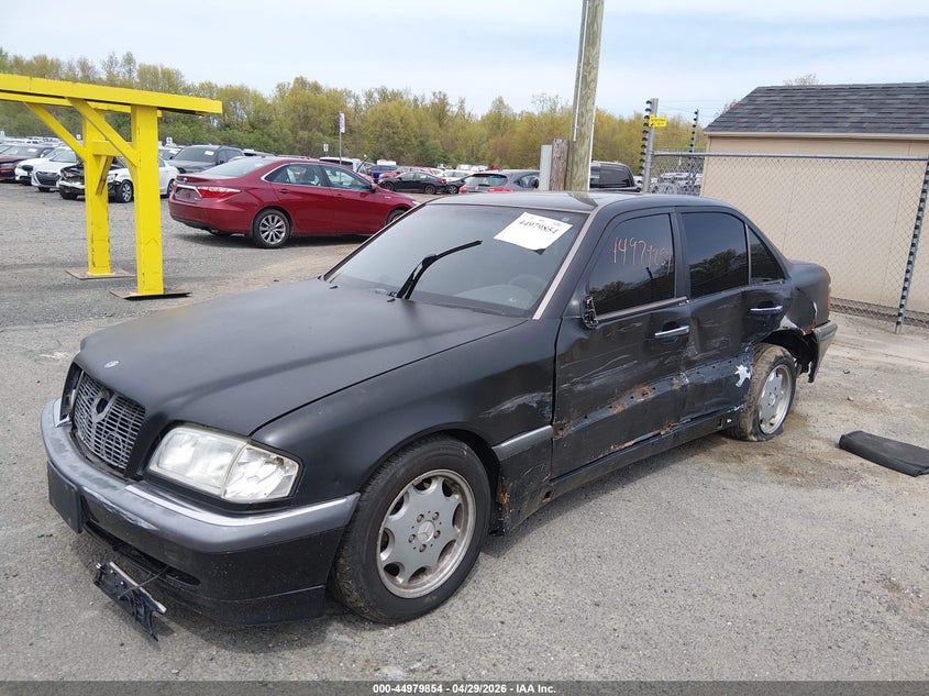 WDBHA24G5YA848236 2000 Mercedes-Benz C 230 Kompressor photo 1