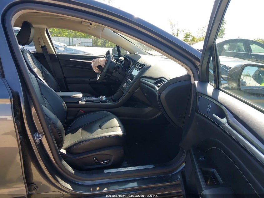 VIN 3FA6P0RU7LR170765 2020 FORD FUSION HYBRID TITANIUM