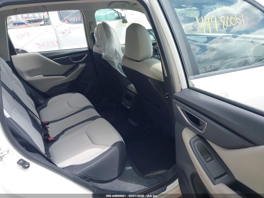 2023 SUBARU FORESTER auction photo 8