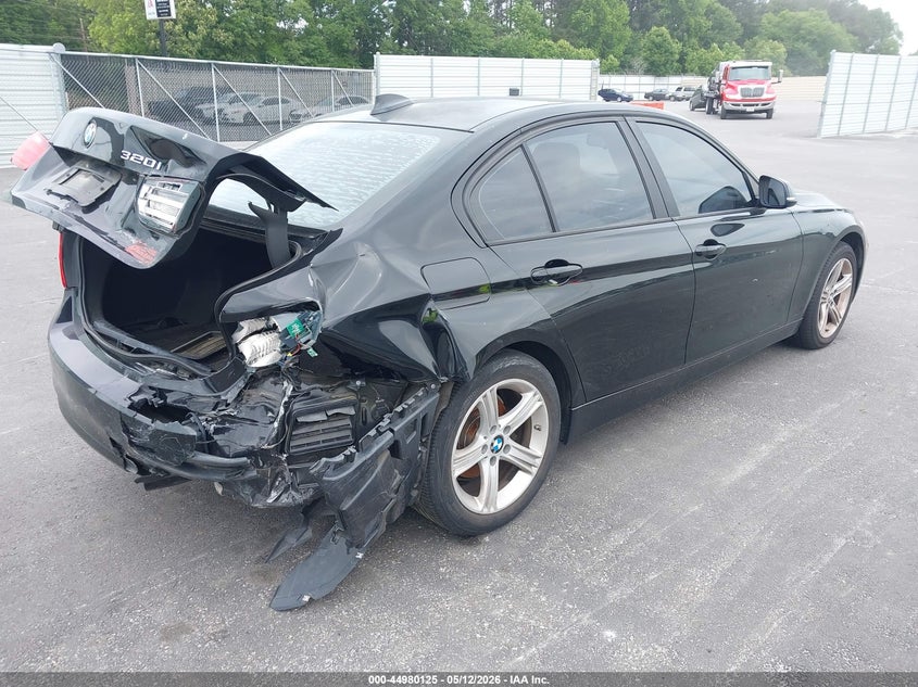 Vin: wba3b1c58ek131383, lot: 45477549, bmw 320i 20144