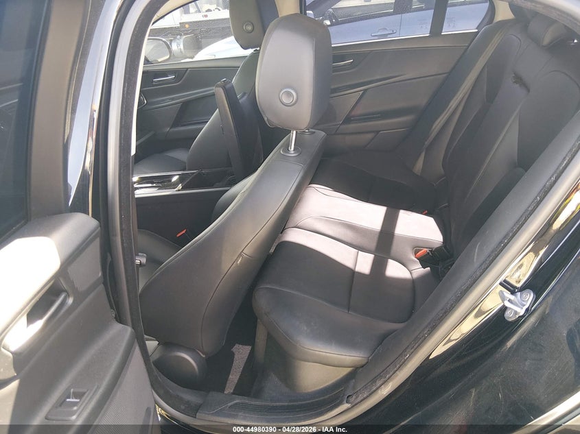 2018 Jaguar Xe 25T VIN: SAJAR4FX0JCP27355 Lot: 44980390