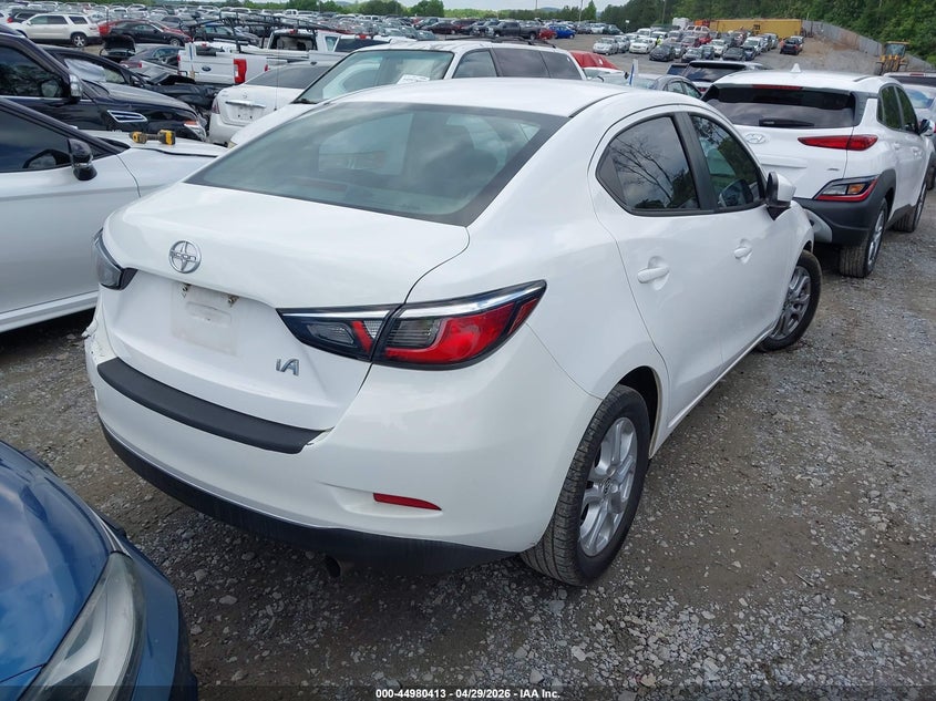 Vin: 3mydlbzv8gy137157, lot: 45477837, scion ia 20164