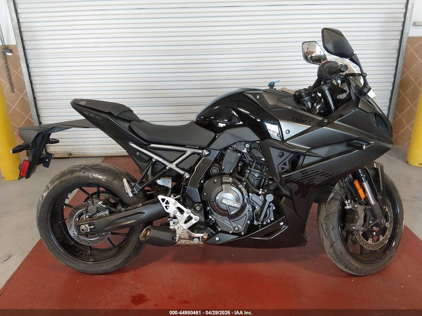 2025 Suzuki Gsx800 F VIN: JS1EM13BXS7100334 Lot: 44980461