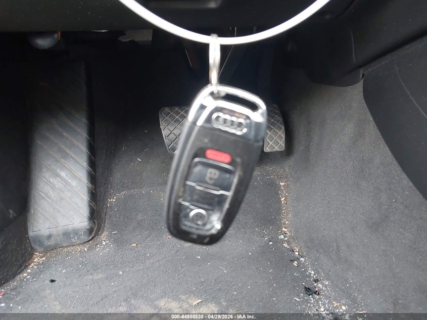 2016 AUDI A4 SEDAN 2.0L I-4 DI, DOHC, VVT, TURBO, 220HP