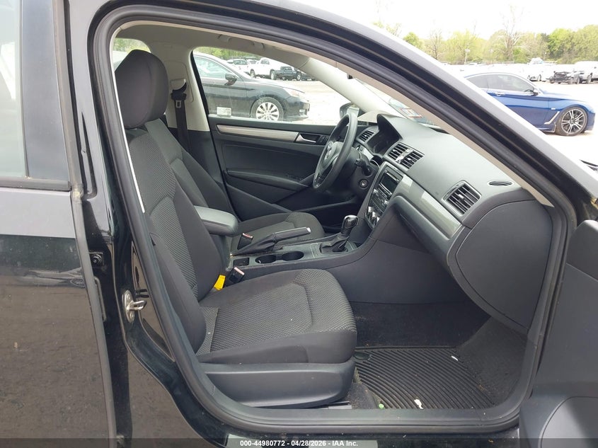 2012 Volkswagen Passat 2.5L S