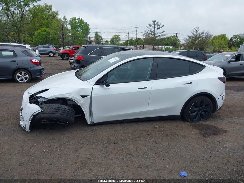 TESLA MODEL Y 2025 VIN 7SAYGDEDXSA374010