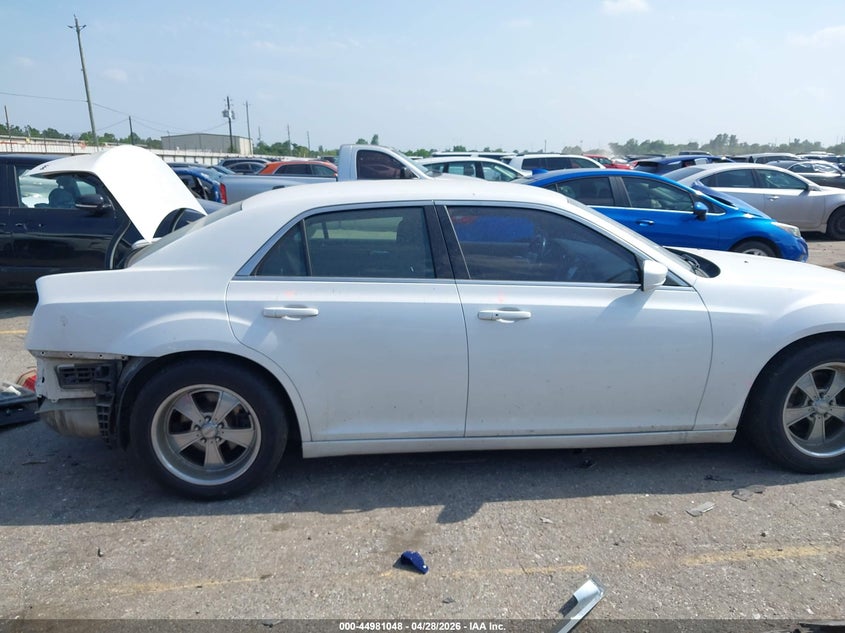 2C3CCAAG7CH166672 2012 Chrysler 300 3.6 white