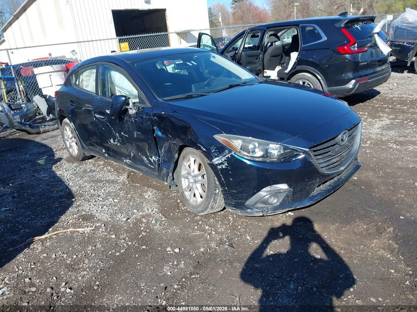 2015 MAZDA MAZDA3 auction photo 1