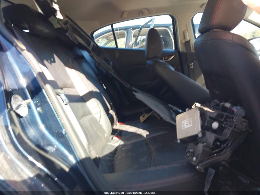 2015 MAZDA MAZDA3 auction photo 8