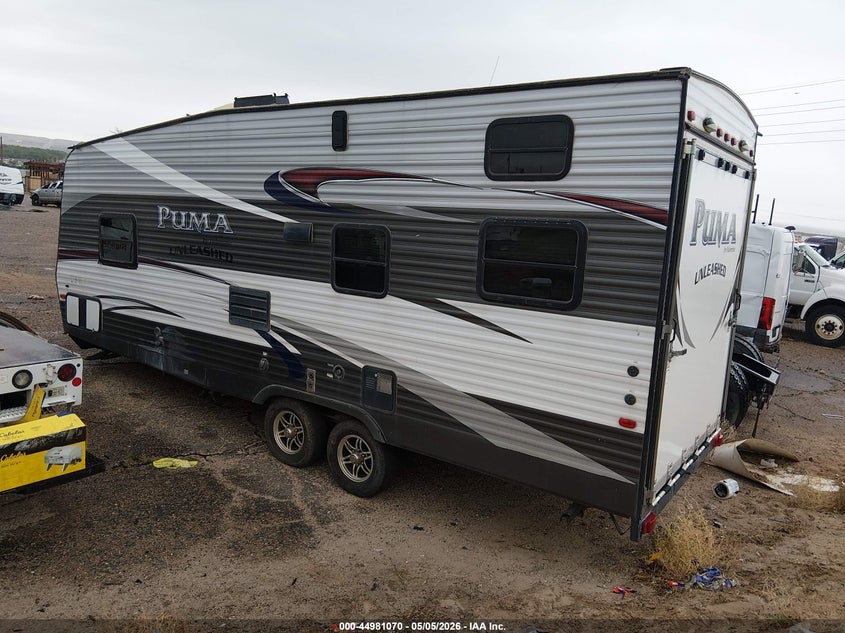 2015 PALOMINO PUMA auction photo 3