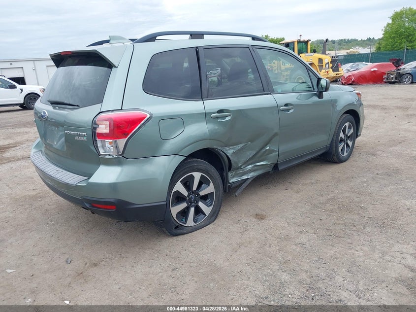 Vin: jf2sjagc7hh536163, lot: 45478747, subaru forester 2.5i premium 20174