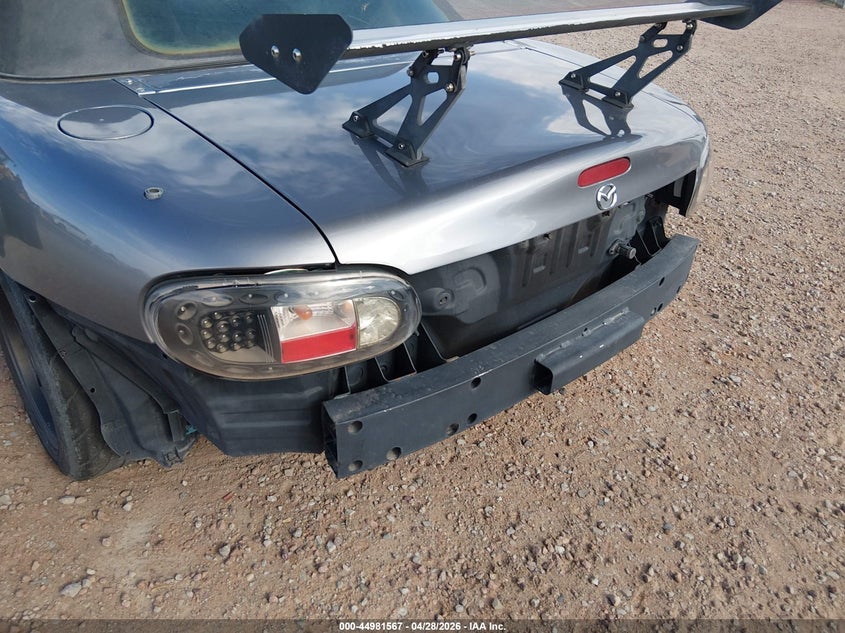 2001 Mazda Mx-5 Miata Ls/Special Edition VIN: JM1NB353210216132 Lot: 44981567