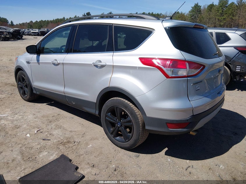 Vin: 1fmcu9gx8gub27778, lot: 45479449, ford escape se 20163