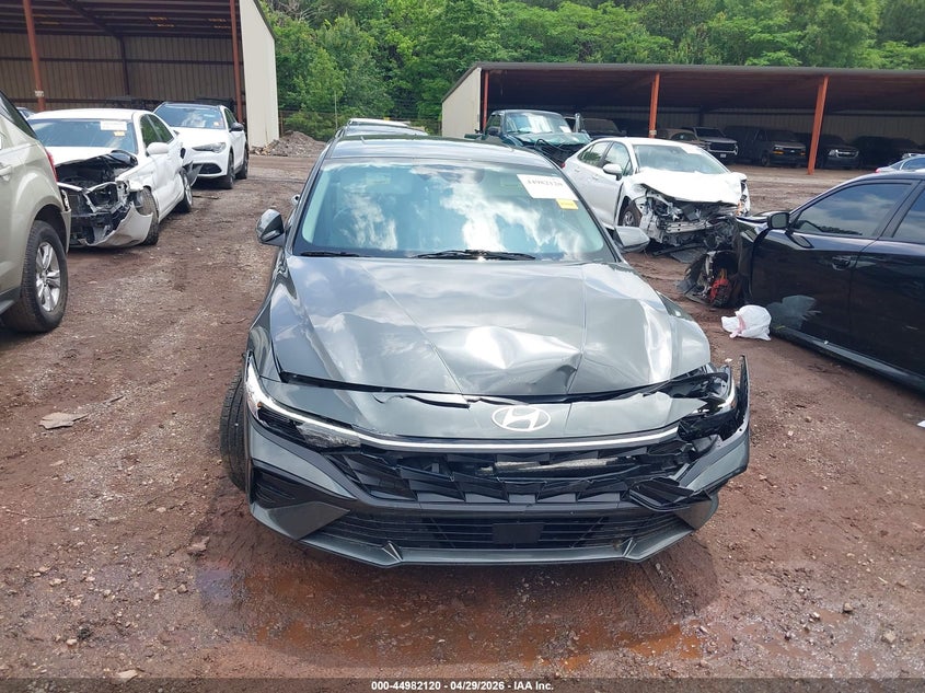 2025 HYUNDAI ELANTRA HYBRID LIMITED — Photo 12