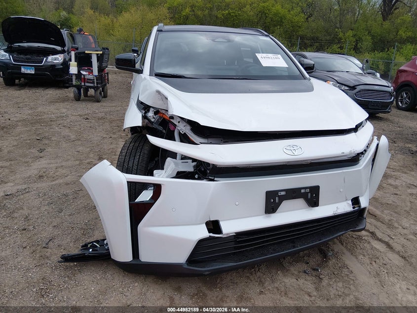 2026 Toyota Bz Xle VIN: JTMBDAFB8TA007384 Lot: 44982189