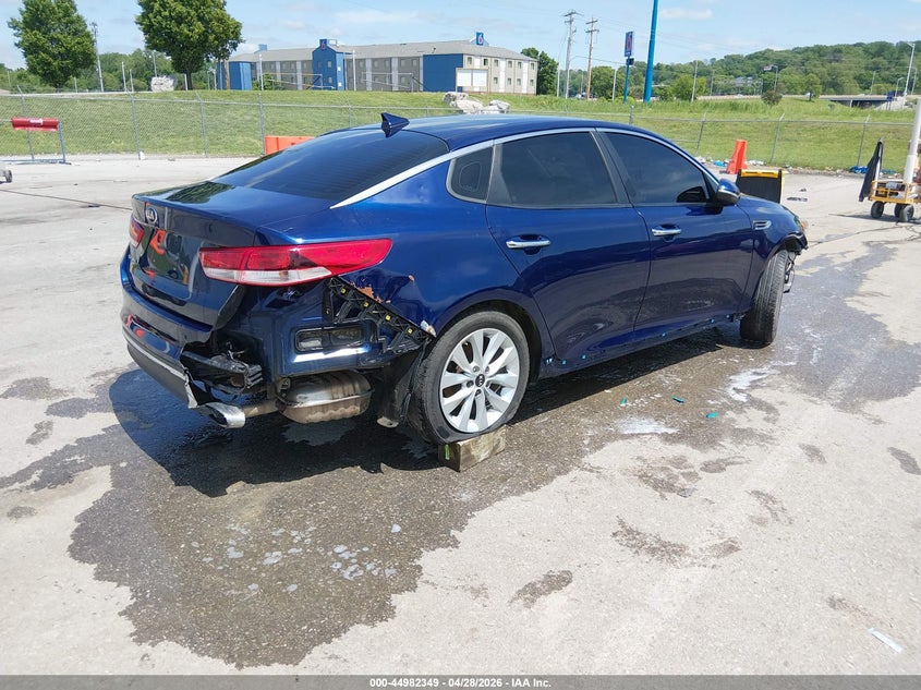 2018 KIA OPTIMA auction photo 4