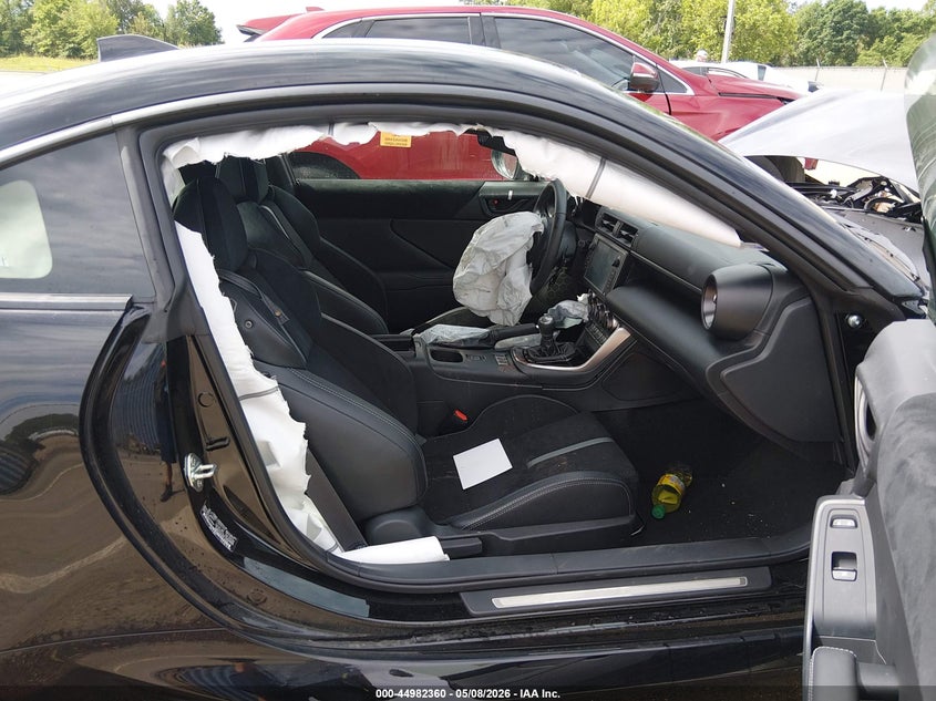 2025 TOYOTA GR86 auction photo 5
