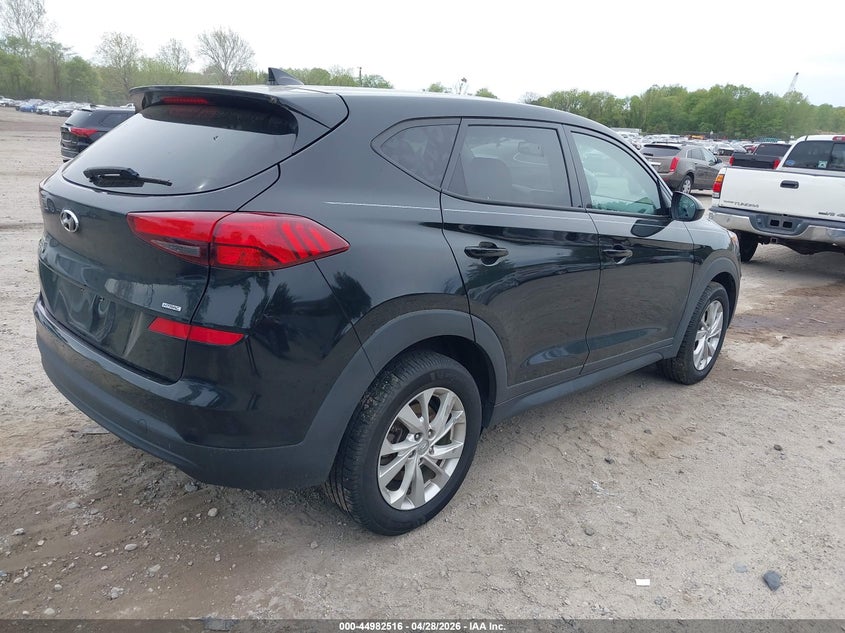 2021 Hyundai Tucson Se