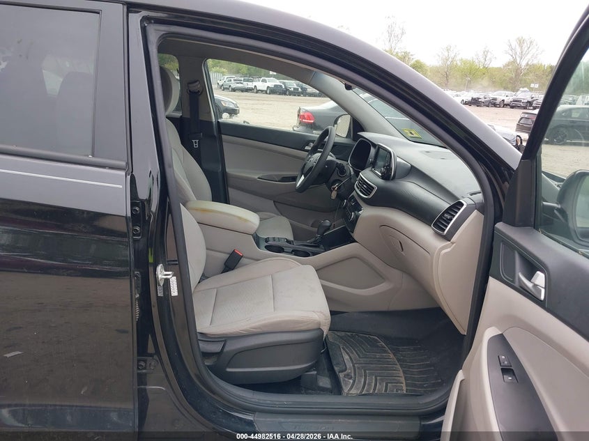 2021 Hyundai Tucson Se