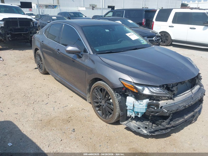2021 TOYOTA CAMRY XSE
