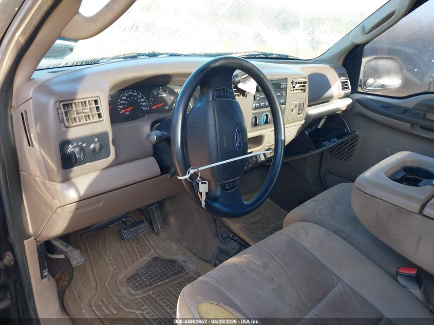 2004 FORD F-350 auction photo 5