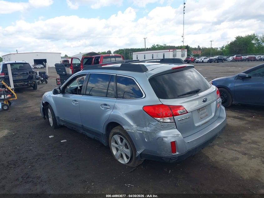 Vin: 4s4brccc5d3276843, lot: 45480501, subaru outback 2.5i premium 20133