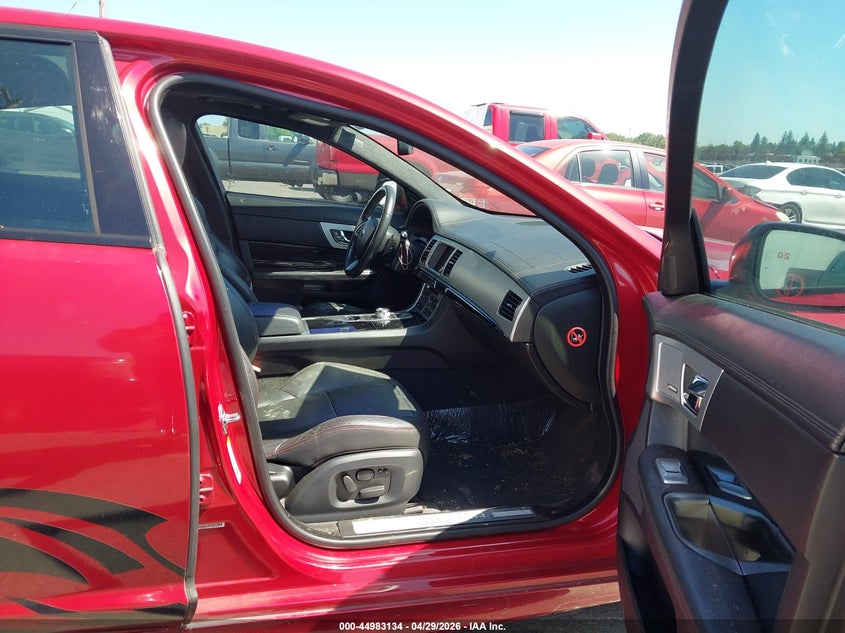 2015 JAGUAR XF auction photo 5