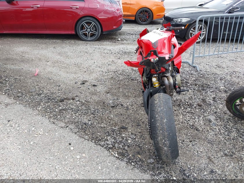 2023 Ducati Panigale V4S VIN: ZDMDAGWW4PB002825 Lot: 44983303