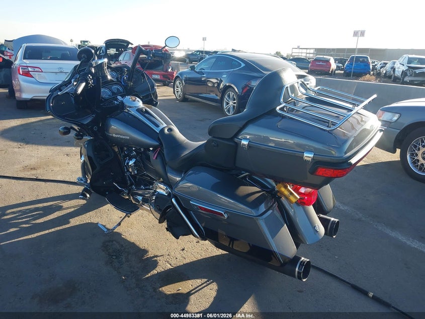HARLEY-DAVIDSON FLTRK 2021