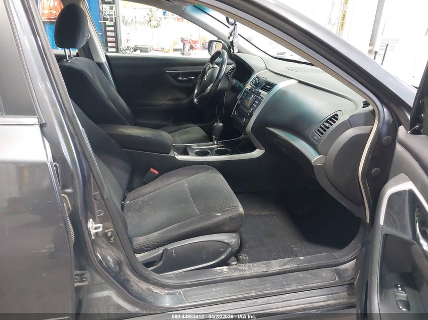 2013 NISSAN ALTIMA auction photo 5