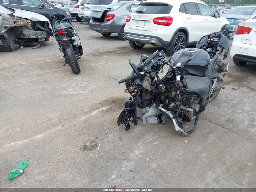 2024 KAWASAKI ZX1002 auction photo 2