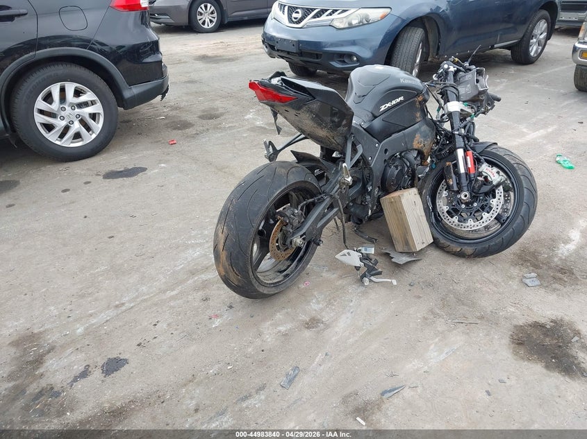 2024 KAWASAKI ZX1002 auction photo 4