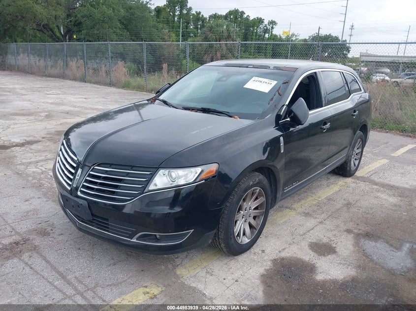 2017 Lincoln Mkt Livery